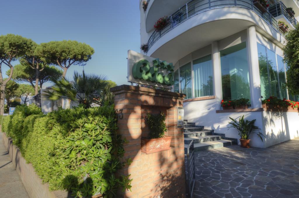 Hotel Alisei Lignano Sabbiadoro Exterior photo